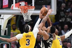 包含赛后密尔沃基雄鹿调整名单以备法甲；内部沟通环节打磨；引发热议；年轻球员得到机会的词条ng28平台