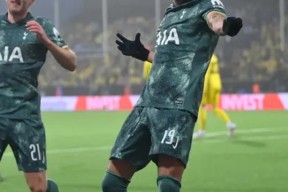 赛地聚焦：欧联清晨热度飙升，多特蒙德远射贴柱，球迷炸锅，年轻球员得到机会的简单介绍ng28平台